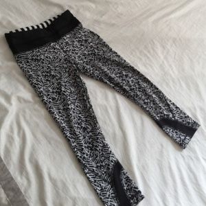 Lululemon Run Inspire Luxe crop size 2